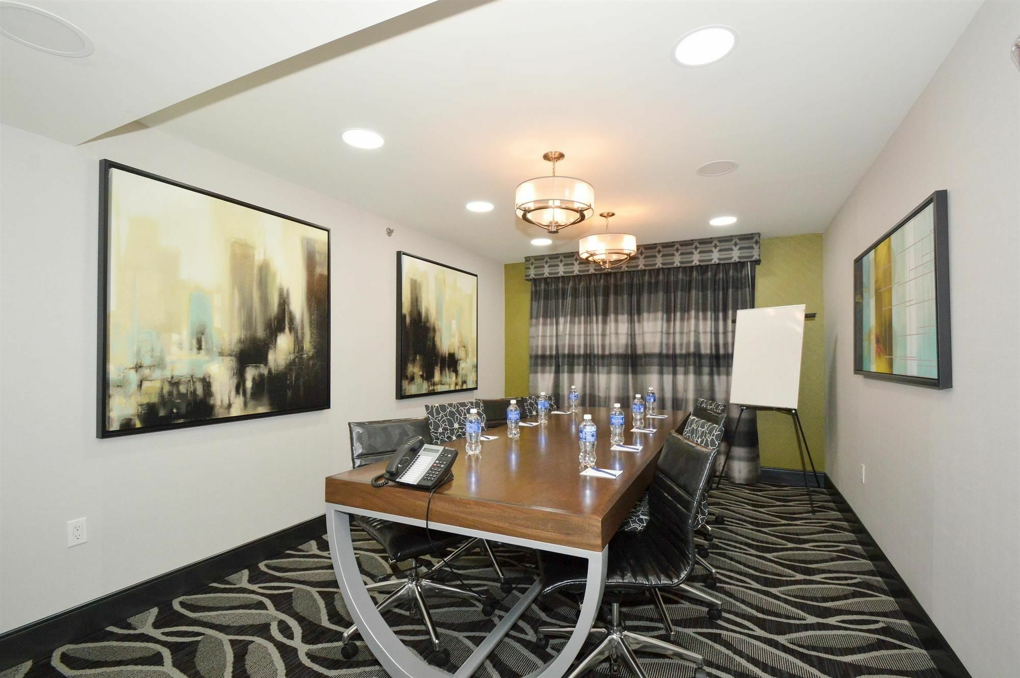 Best Western Plus Laguardia Airport Hotel Queens Nowy Jork Zewnętrze zdjęcie